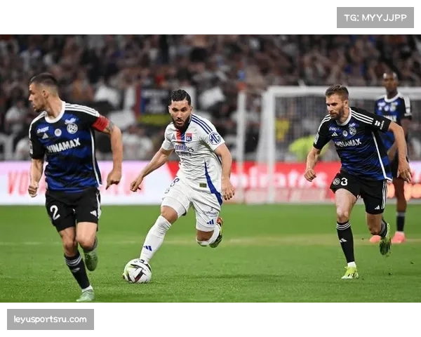 里尔1比0小胜昂热 射门效率有待提升但拿下关键三分